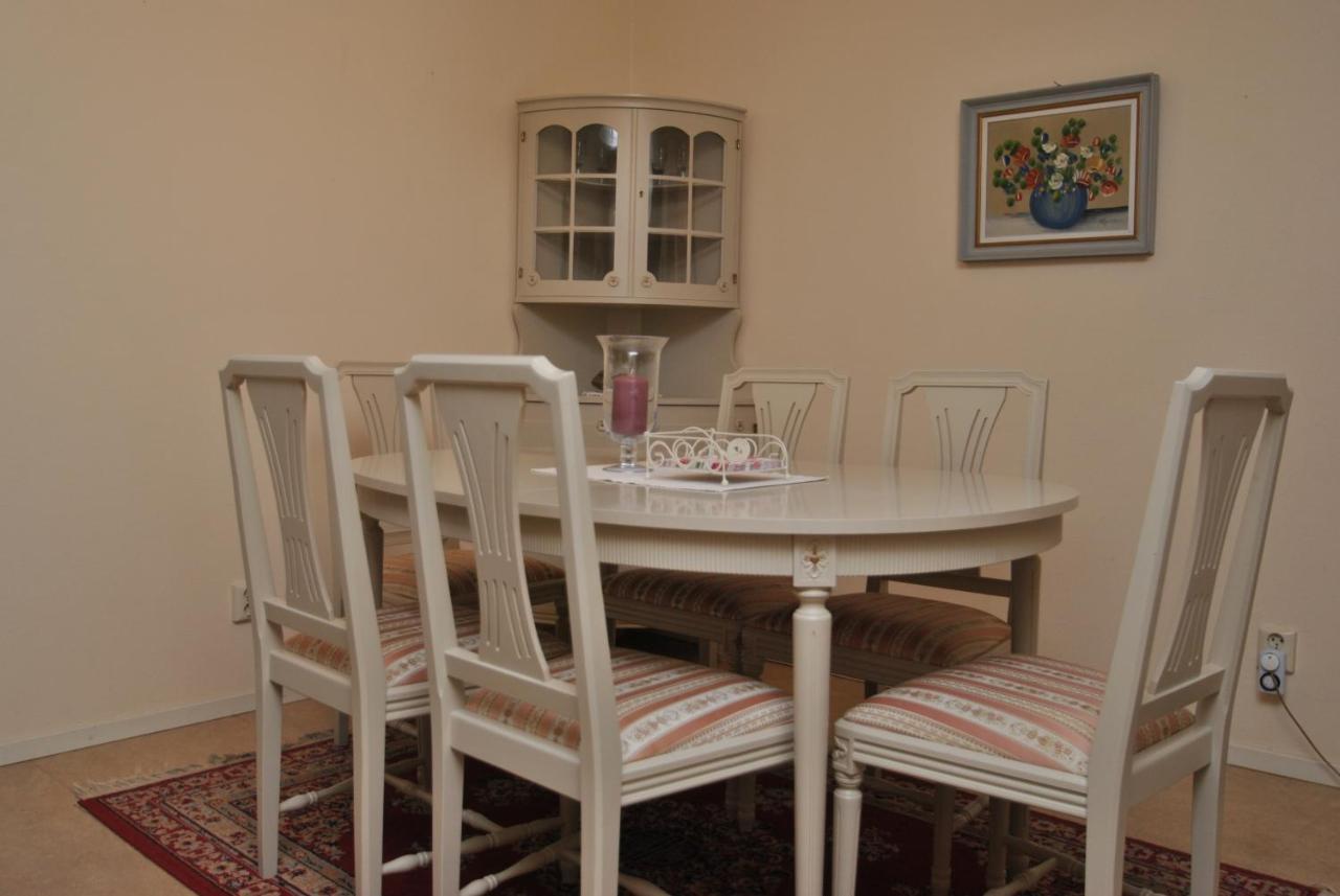 Lenas Bed & Breakfast Degerfors Luaran gambar
